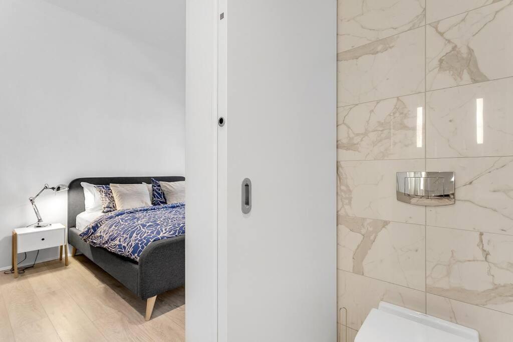 Luxury Penthous - 3 Bedroom - 2 Bath - Freeparking - Downtown Reykjavík Exteriör bild