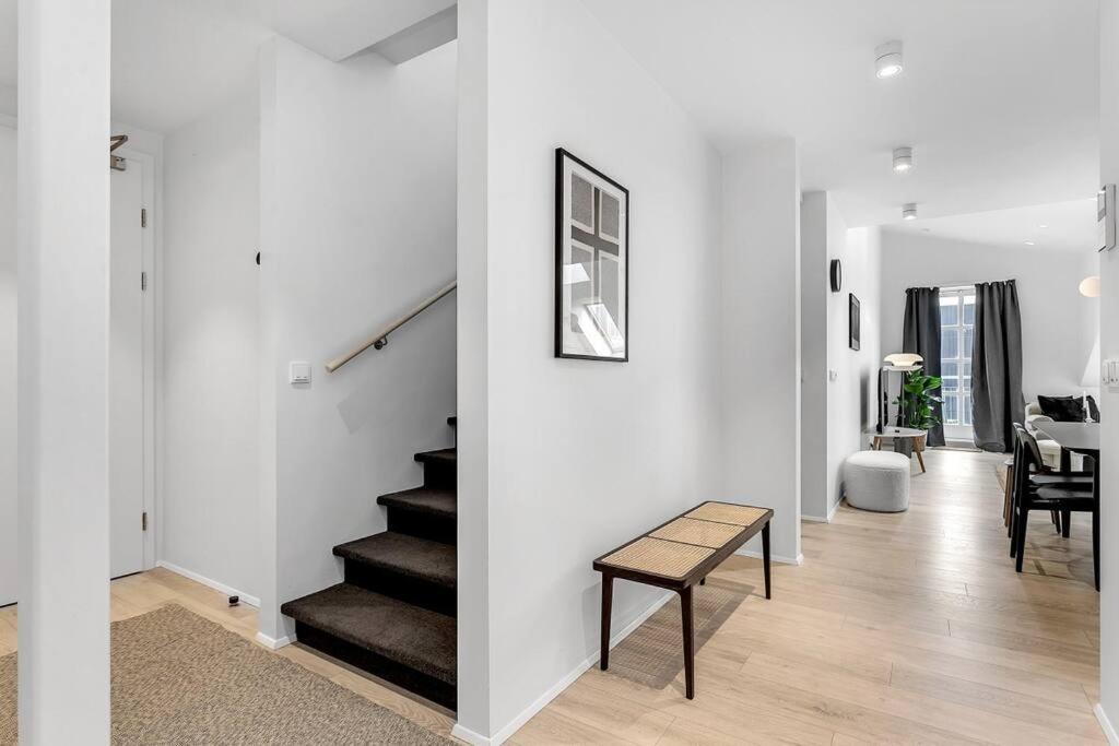 Luxury Penthous - 3 Bedroom - 2 Bath - Freeparking - Downtown Reykjavík Exteriör bild