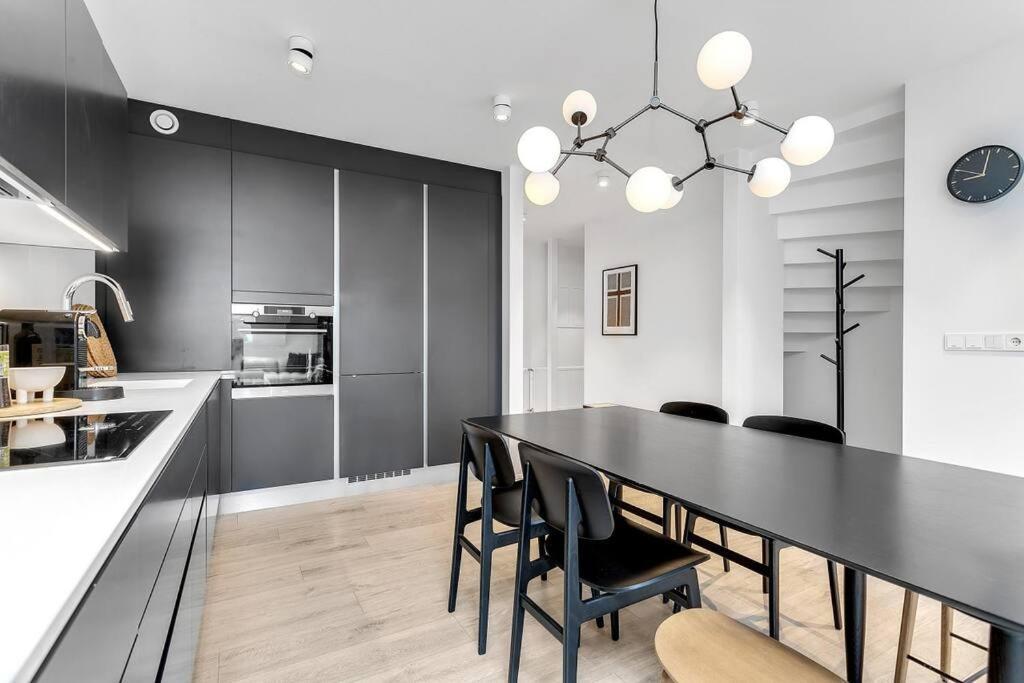 Luxury Penthous - 3 Bedroom - 2 Bath - Freeparking - Downtown Reykjavík Exteriör bild